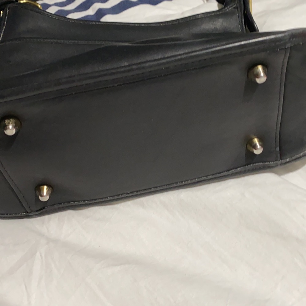 Handbag - Picture 2 of 6